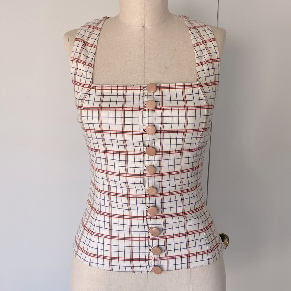 Nicholas fitted open back top